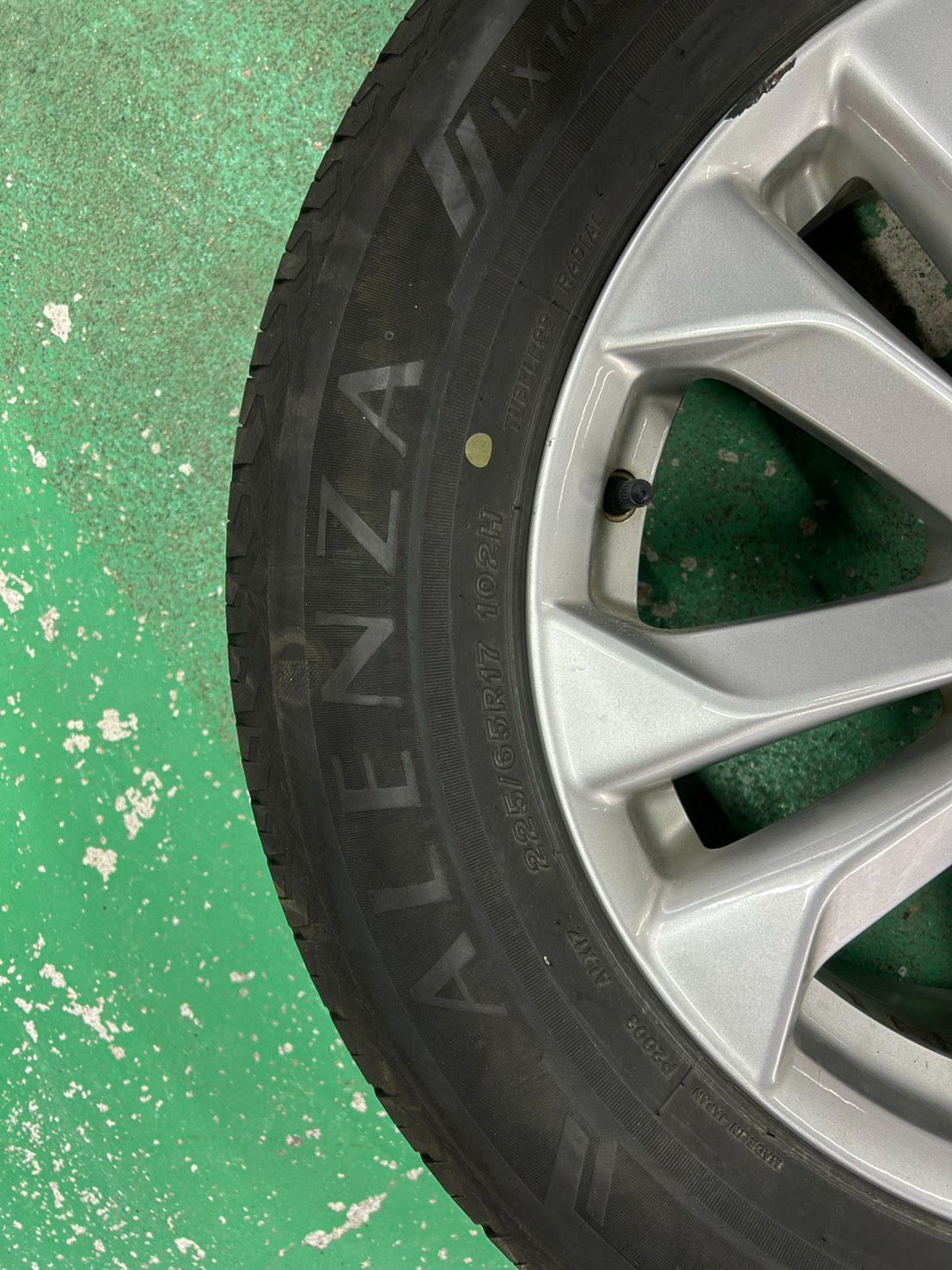 日産 エクストレイル T32 純正 17インチ 17×7J +45 5穴114.3