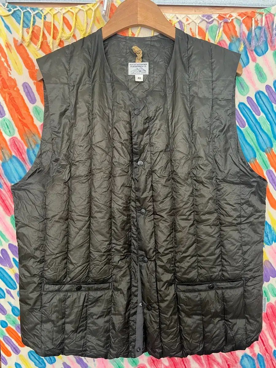 ぼっち ざ ろっく チーマ マウンテン フェザー ベスト オリーブ 42