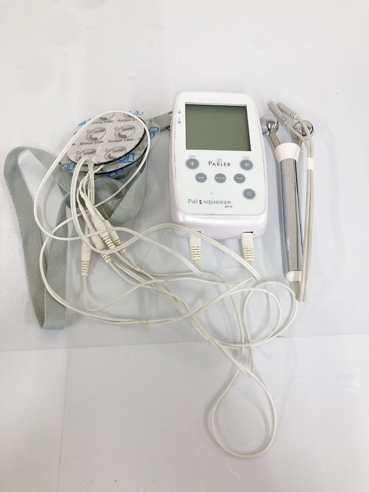 ☆2 Pal Squeeze Plus 家庭用EMS美容機器 ラ・パルレ 【美容品】【2