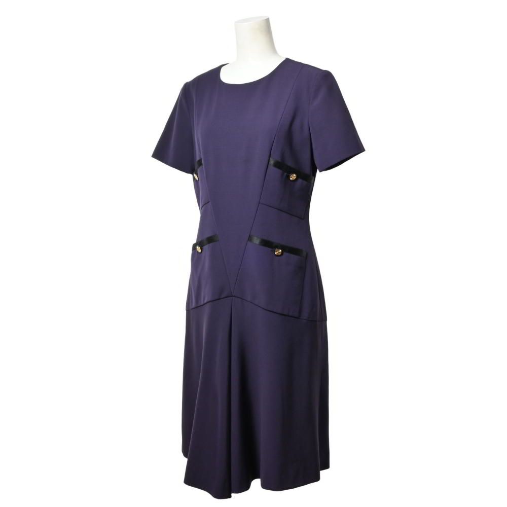 CHANEL ヴィンテージ ウール ワンピース ココマークボタン4個付き