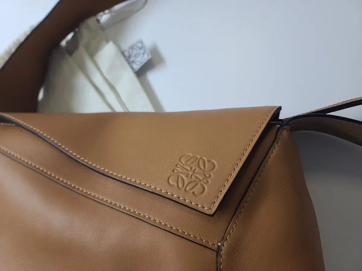 ロエベ パズルバッグ large HOBO BAG クロスバック メッセンジャーバッグ 大人向け カーキ系