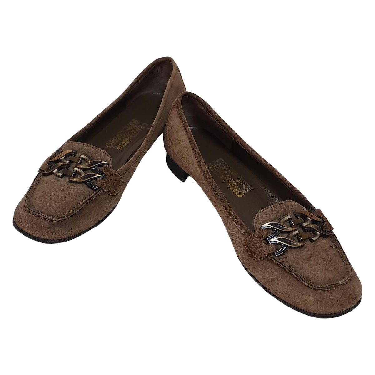 SalvatoreFerragamo サルバトーレフェラガモ ローファー 8 D レディース - ライトブラウン×ゴールド×黒 アウトソール張替済