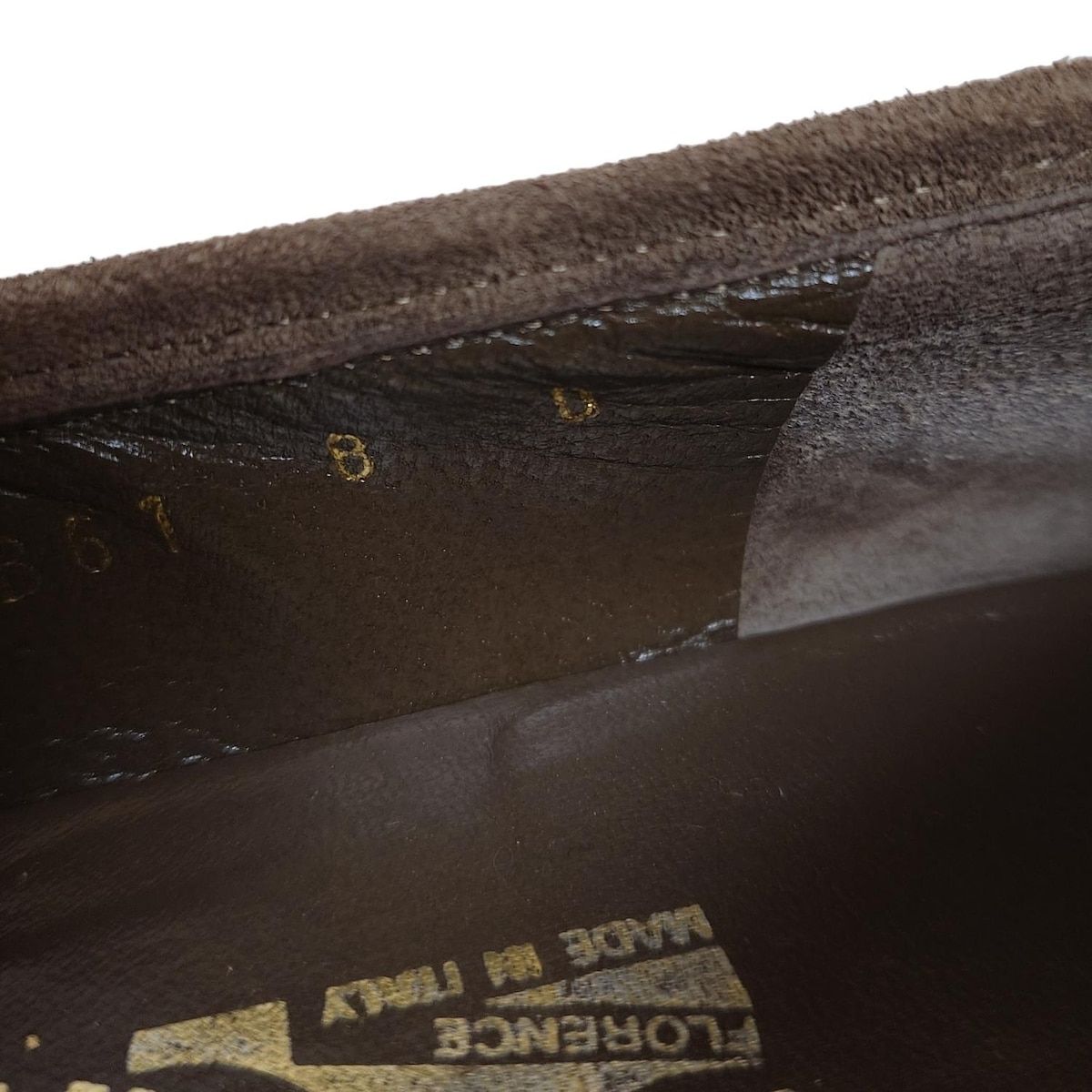  SalvatoreFerragamo サルバトーレフェラガモ ローファー 8 D レディース - ライトブラウン×ゴールド×黒 アウトソール張替済 ローファー 革靴 靴