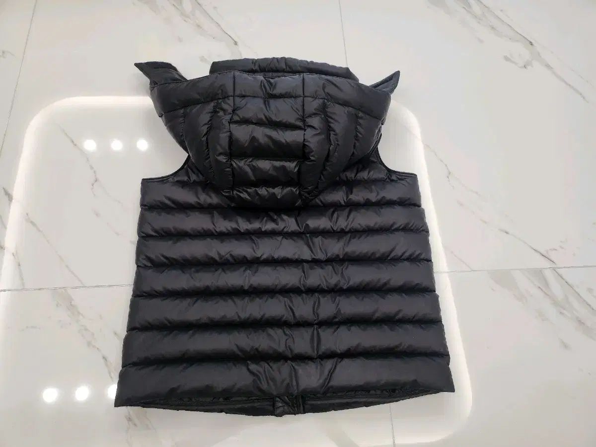  バーバリー フード ダウン ベスト ブラック 12 Y その他 ジャケット ブルゾン