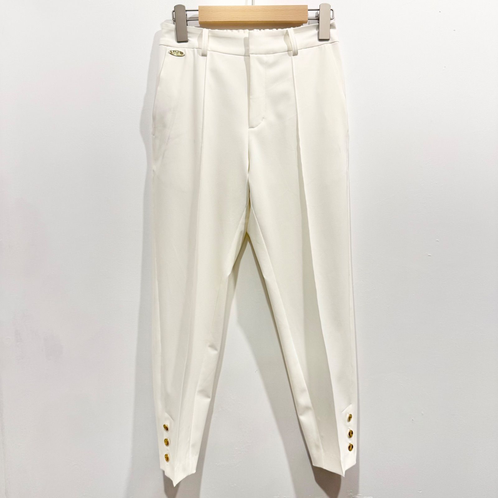 Ame no chi Hare | アメノチハレ Keep clean 裾ボタンスリムパンツ スラックス ホワイト サイズS み