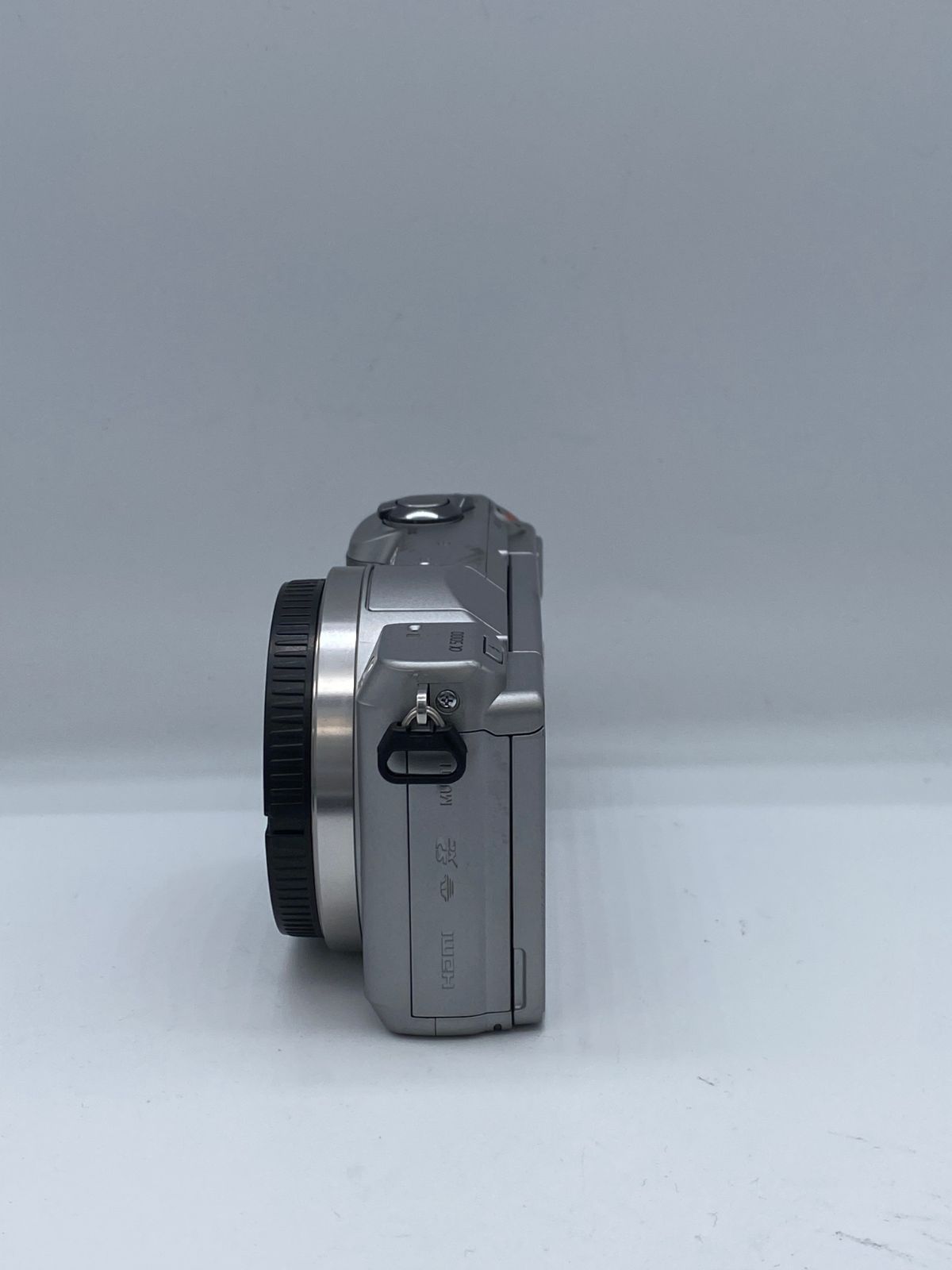 返品保証・動作確認済】SONY α5000（銀色）＋ E 16-50mm 標準ズーム