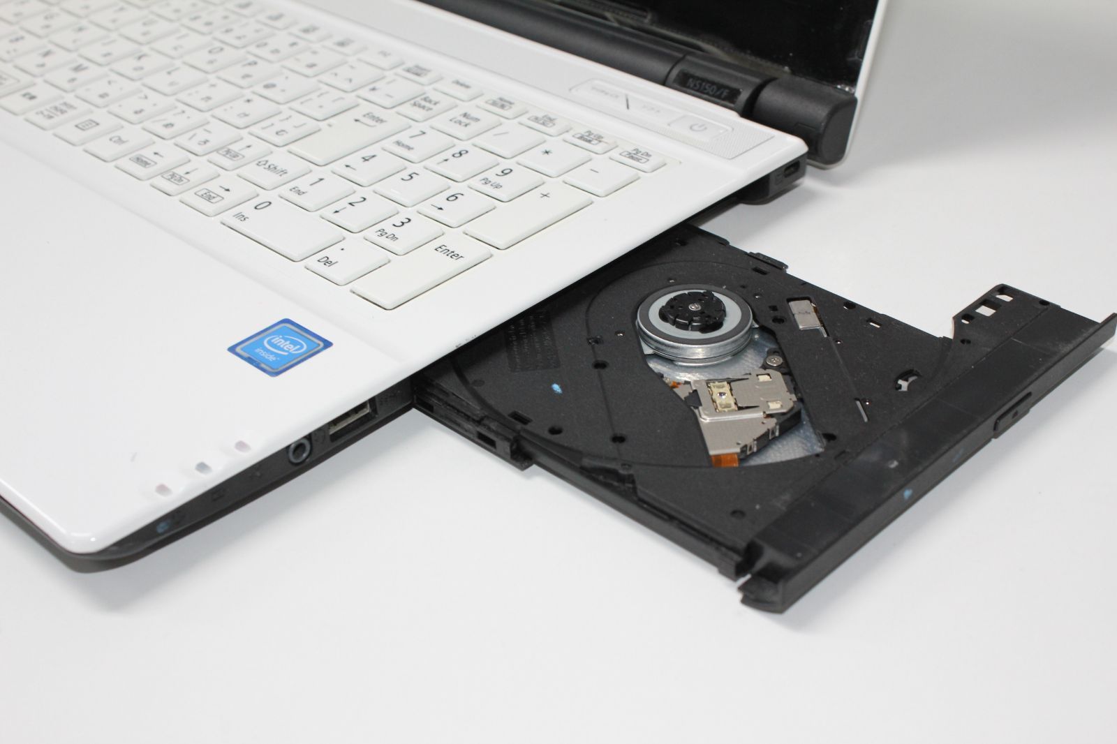 NEC LAVIE NS150/FAW 中古 Celeron SSD256GB 8GB - メルカリ