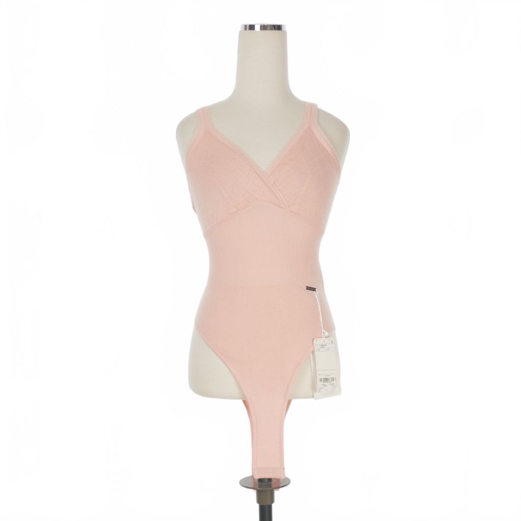 【中古】ディースクエアード 23AW ノースリーブ ボディースーツ タンクトップ ニット XS ピンク S72NA0095 国内正規 ディースクエアード DSQUARED2 23AW ノースリーブ ボディースーツ