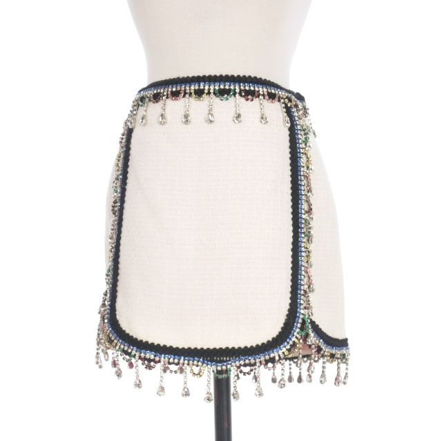 【中古】ディースクエアード DSQUARED2 23AW ビジュー装飾 ミニスカート 38 ホワイト 白 S75MA0905 国内正規 ディースクエアード DSQUARED2 23AW ビジュー装飾 ミニスカート 38
