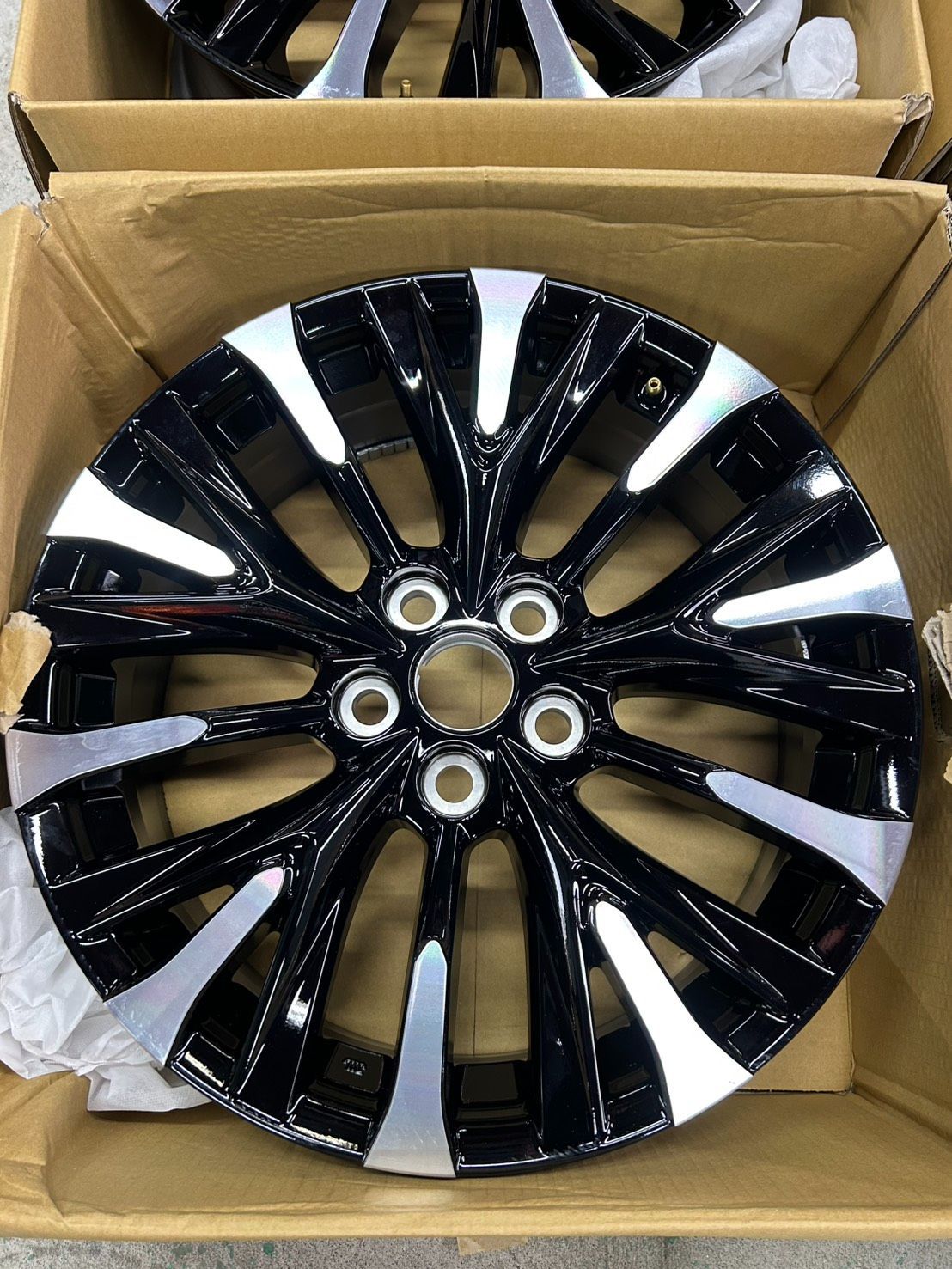 40系 アルファード ヴェルファイア エグゼクティブラウンジ 19インチアルミ 19 7 J PCD 120 5 H 4本