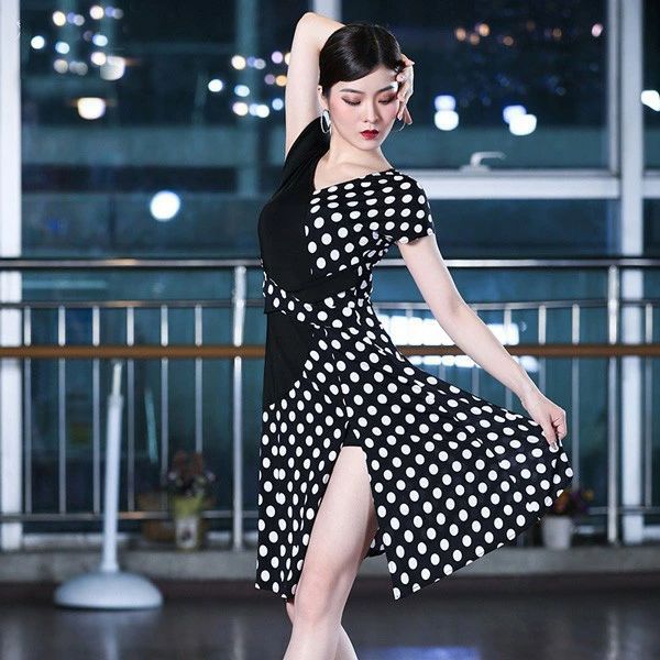 社交ダンス ドレス エレガント ワンピース 舞台 演出 ショーダンス フラメンコ ラテン ワルツ タンゴ ルンバ 社交ダンス衣装 ラテンワンピース 大人 ゴーゴーダンス 動きやすい 演出服 ステ