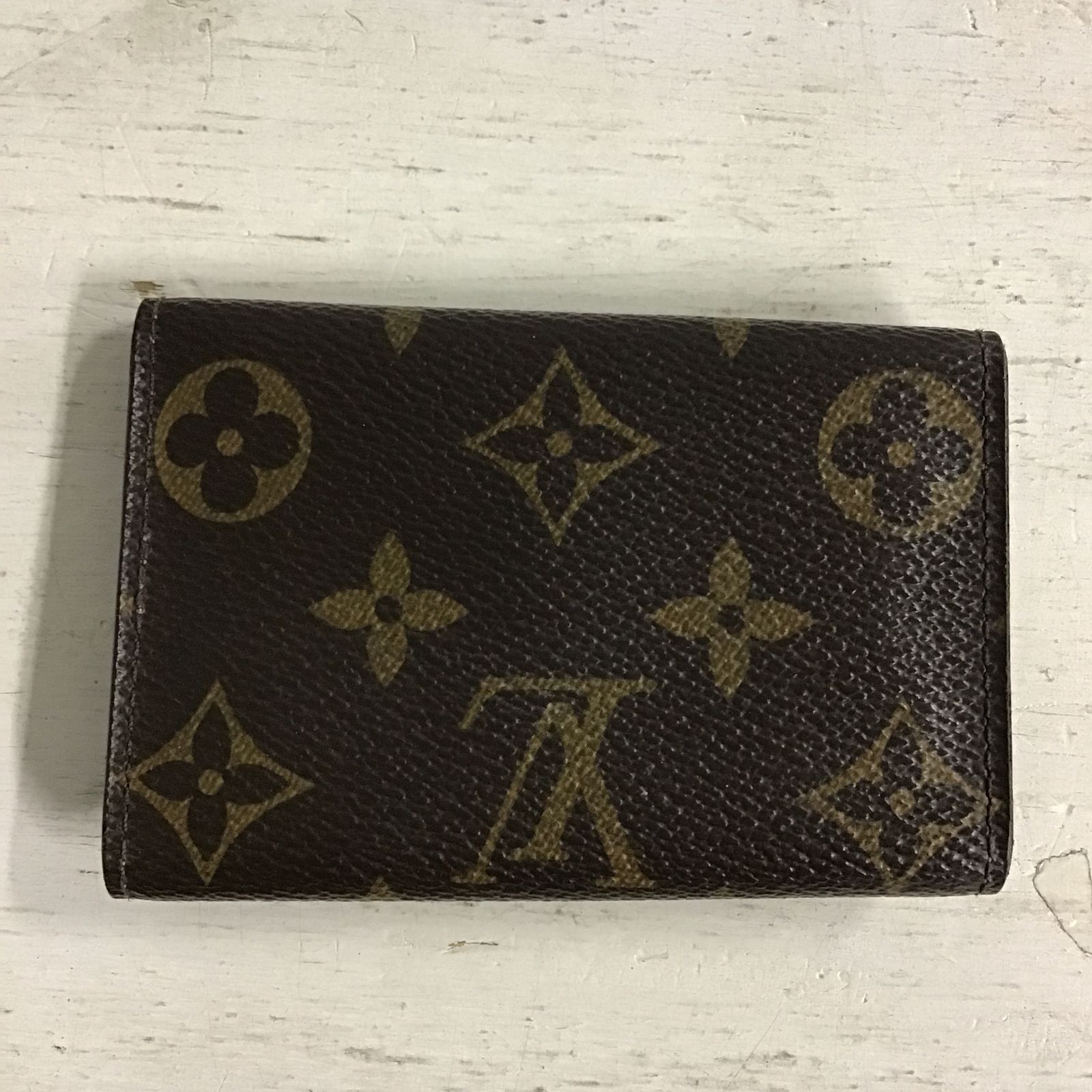 VUITTON