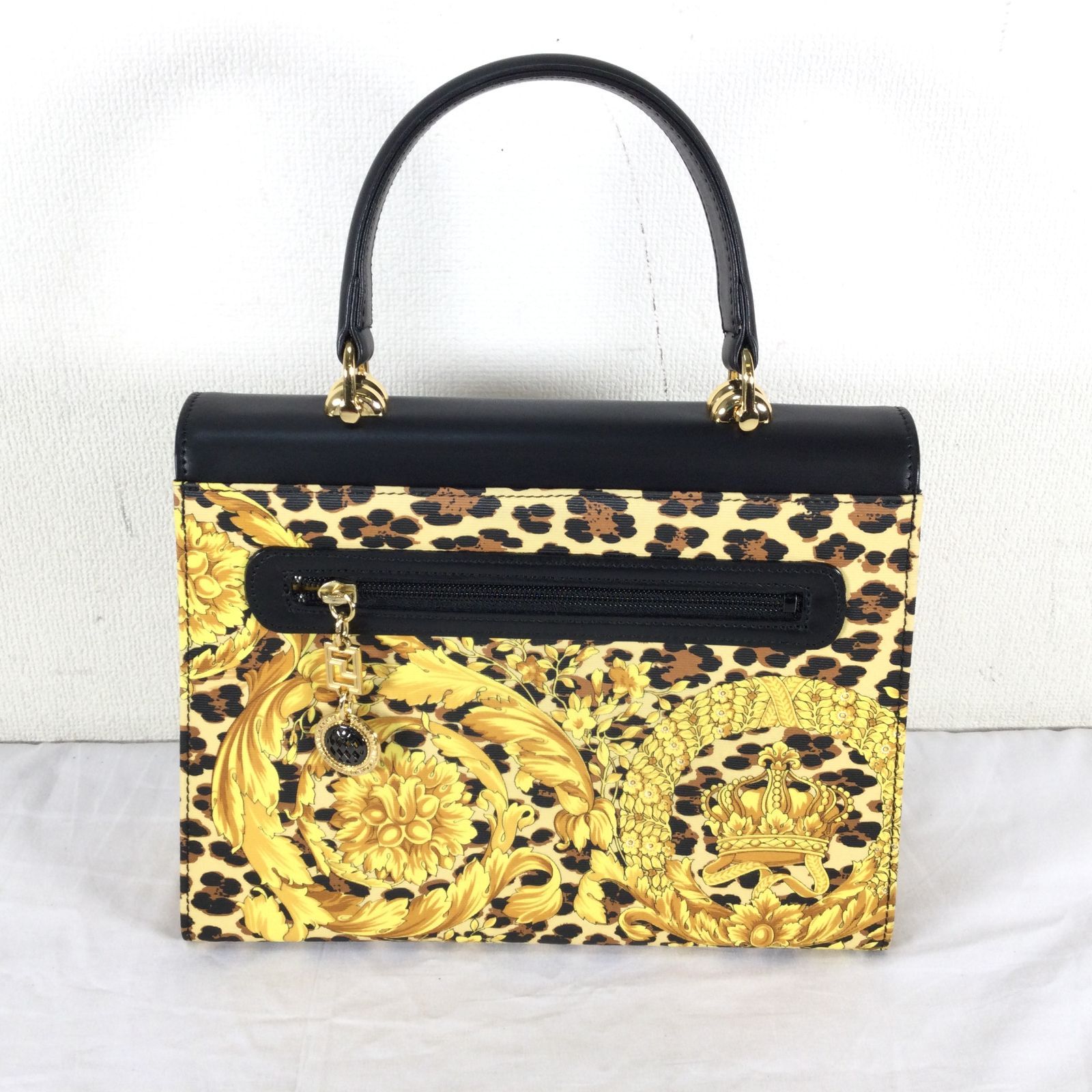 美品【Gianni Versace】チェーンバッグ　ゴールド金具　ハラコ VERSACE Baroque PARFUMS Clutch Zipper Bag customized Crossbody