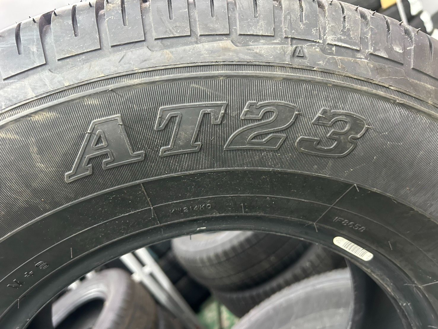  新車外し DUNLOP AT 23 265 70 R 16 112 S サマータイヤ 4本 17インチ サマータイヤ ノーマルタイヤ