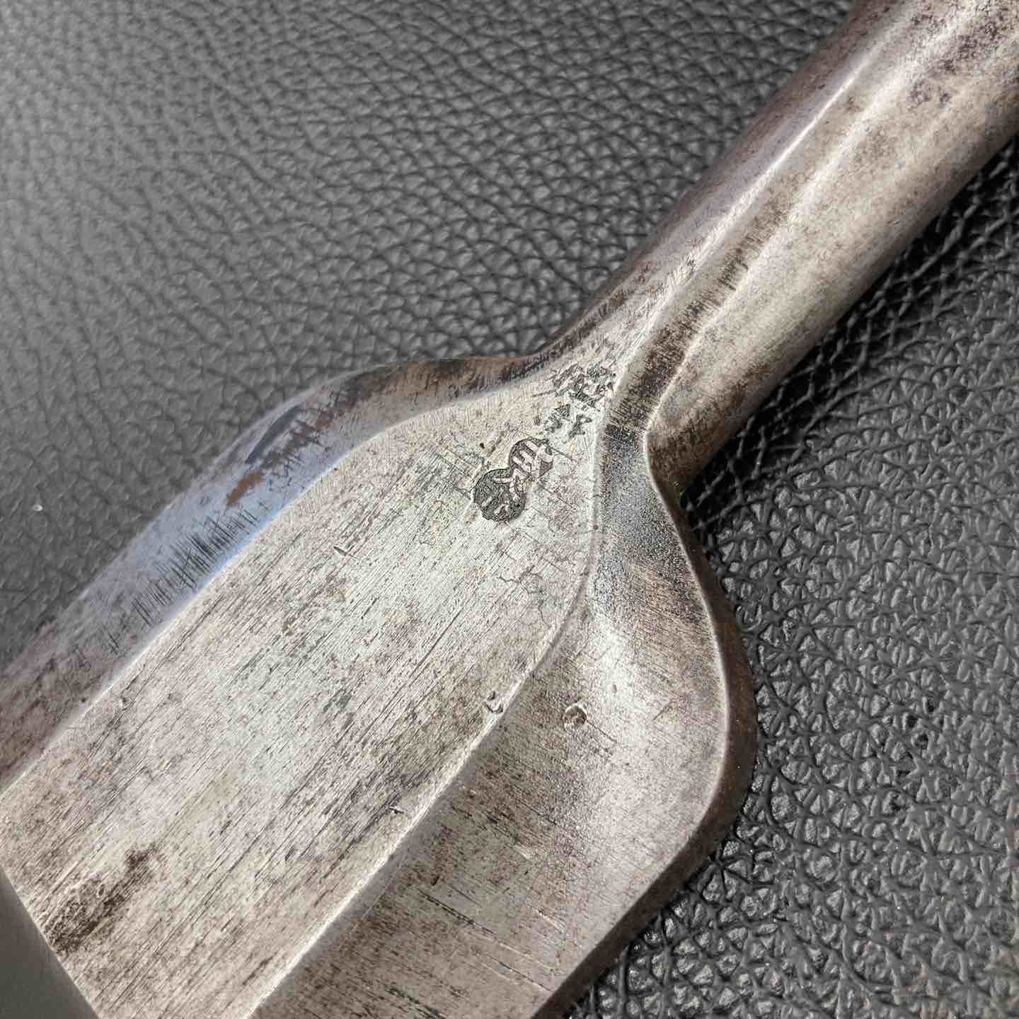 鑿 左久作 追い入れ鑿 48 mm