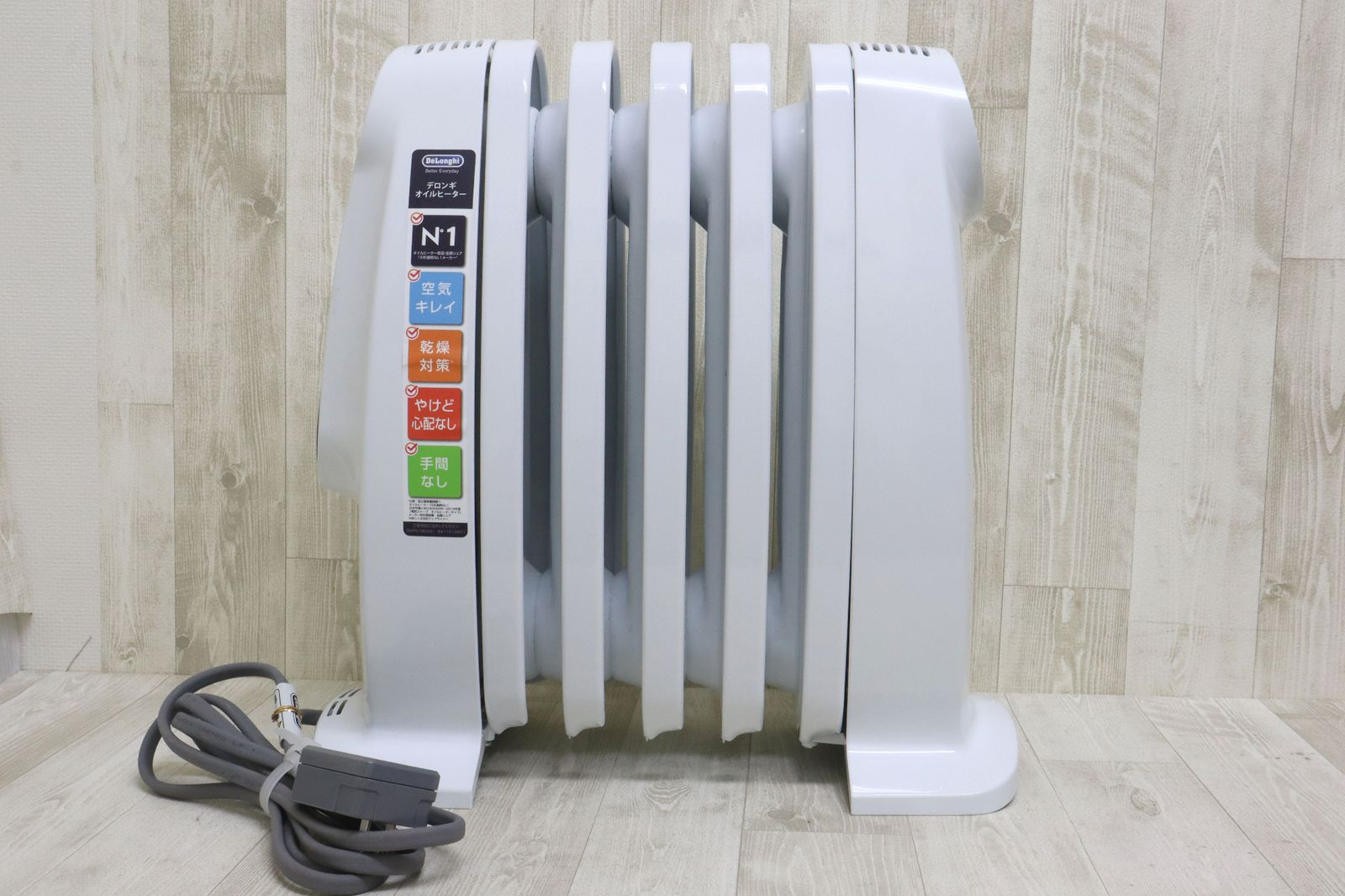 De'Longhi デロンギ ミニオイルヒーター NJ0505E ※動作確認済み - メルカリ