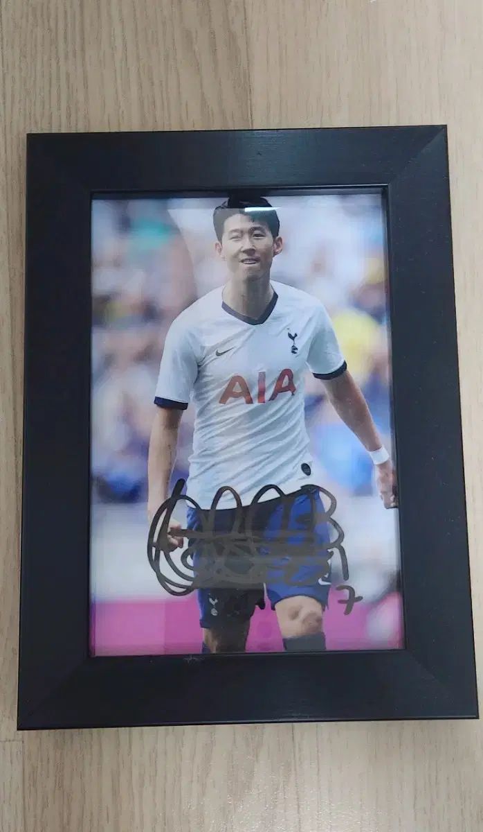 ソン・フンミン サイン入り 写真 フォト 額縁 - メルカリ