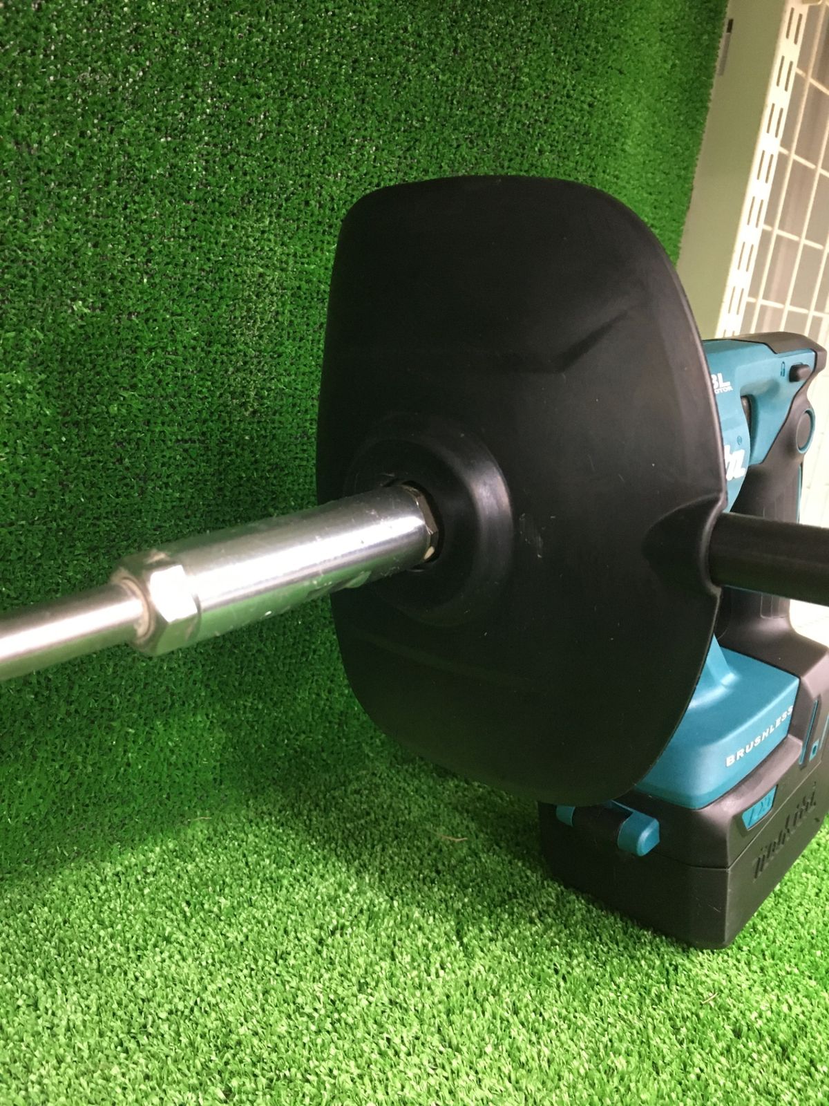  品 0906 makita マキタ 18 v充電式カクハン機 本体のみ UT 130 DZ 撹拌機 ミキサー 電動工具 エア工具