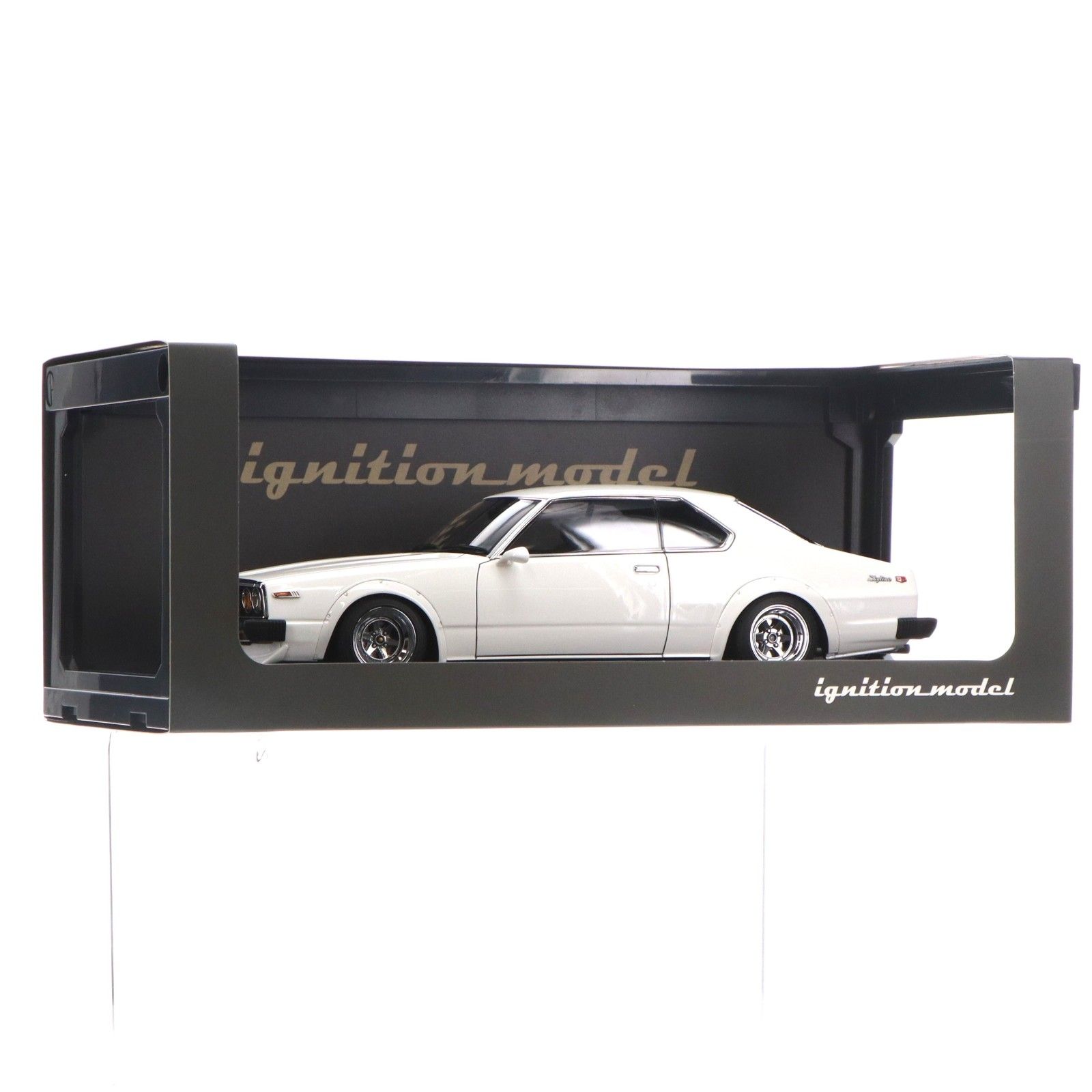 1/18 Nissan(ニッサン) Skyline(スカイライン) 2000 GT-ES C210