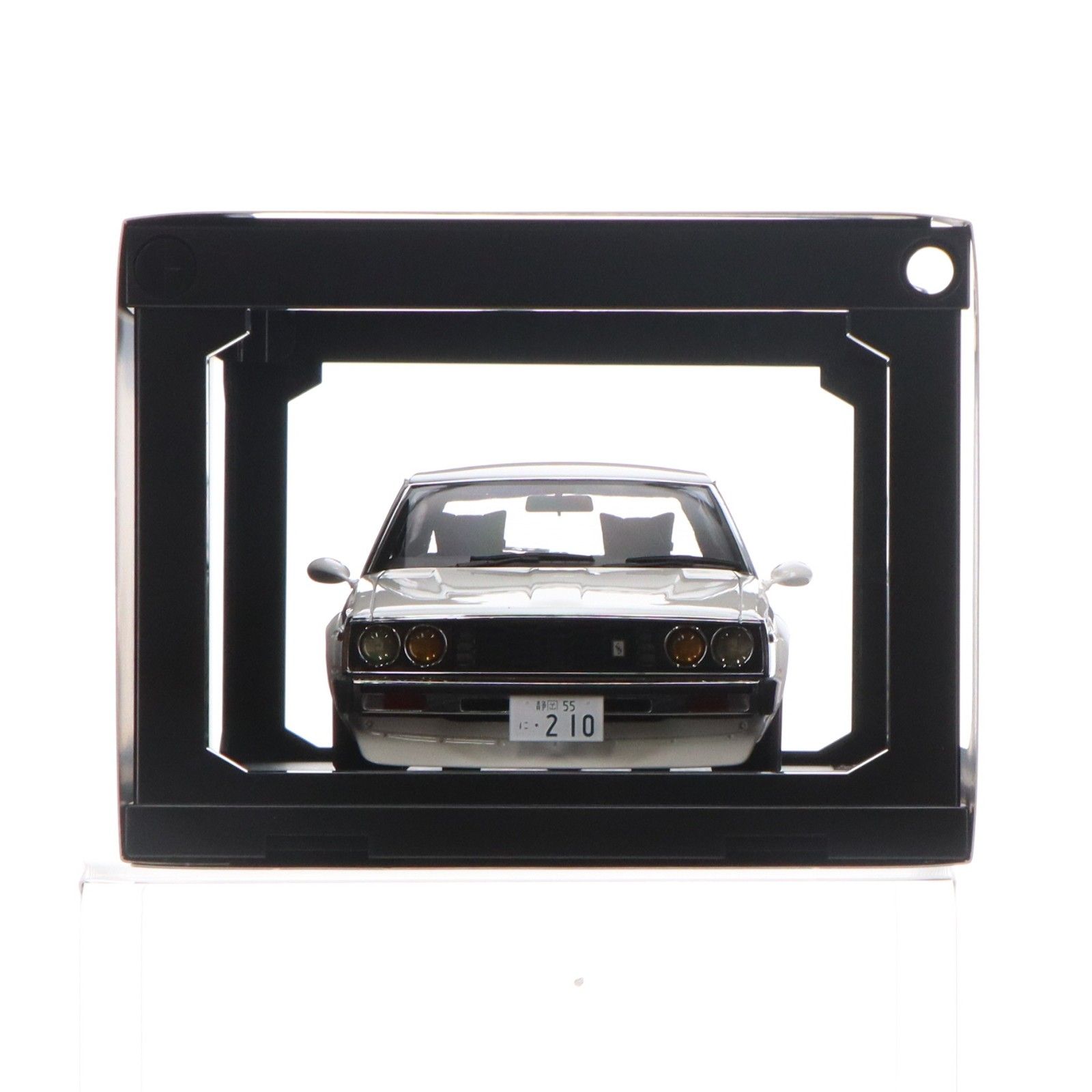 1/18 Nissan(ニッサン) Skyline(スカイライン) 2000 GT-ES C210