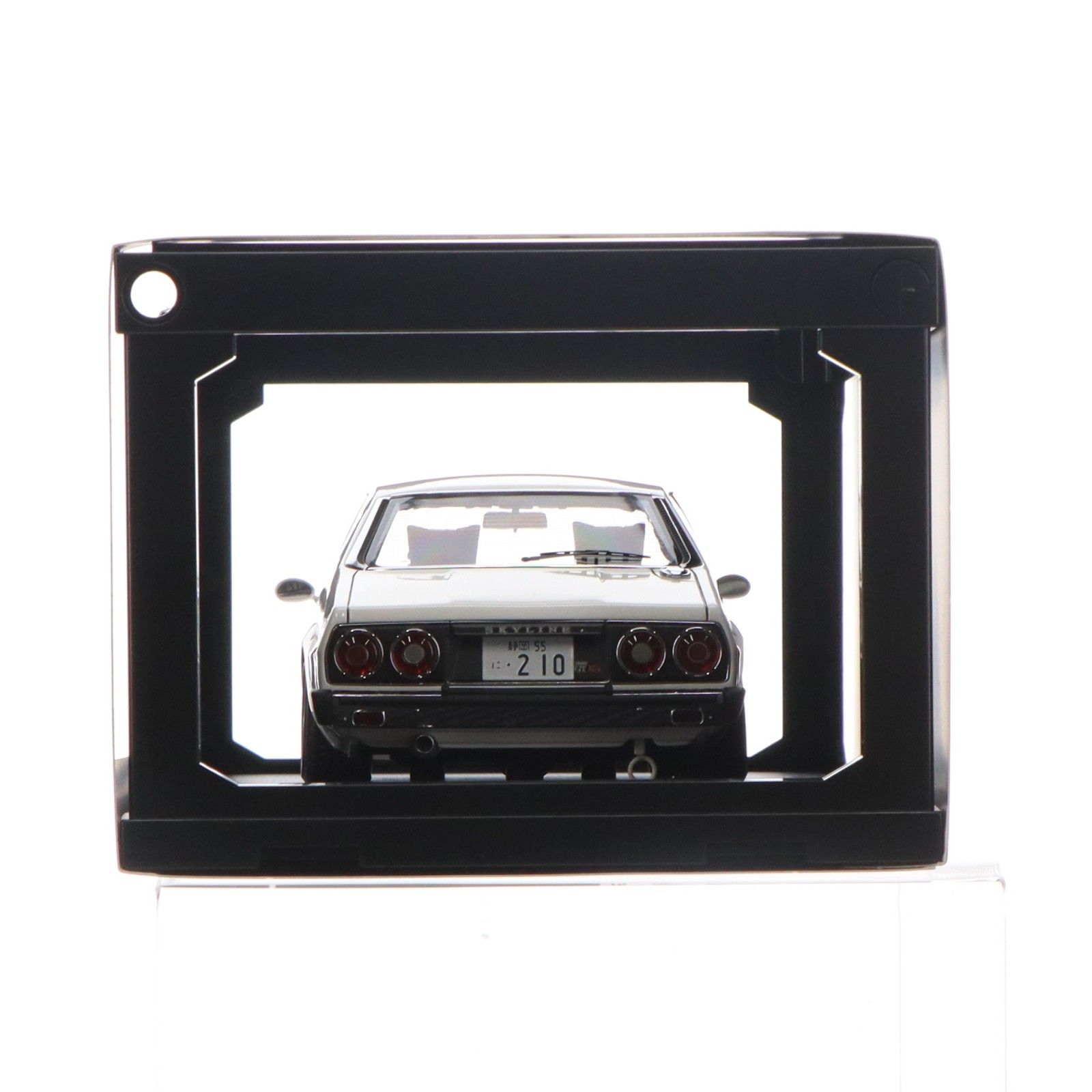 1/18 Nissan(ニッサン) Skyline(スカイライン) 2000 GT-ES C210