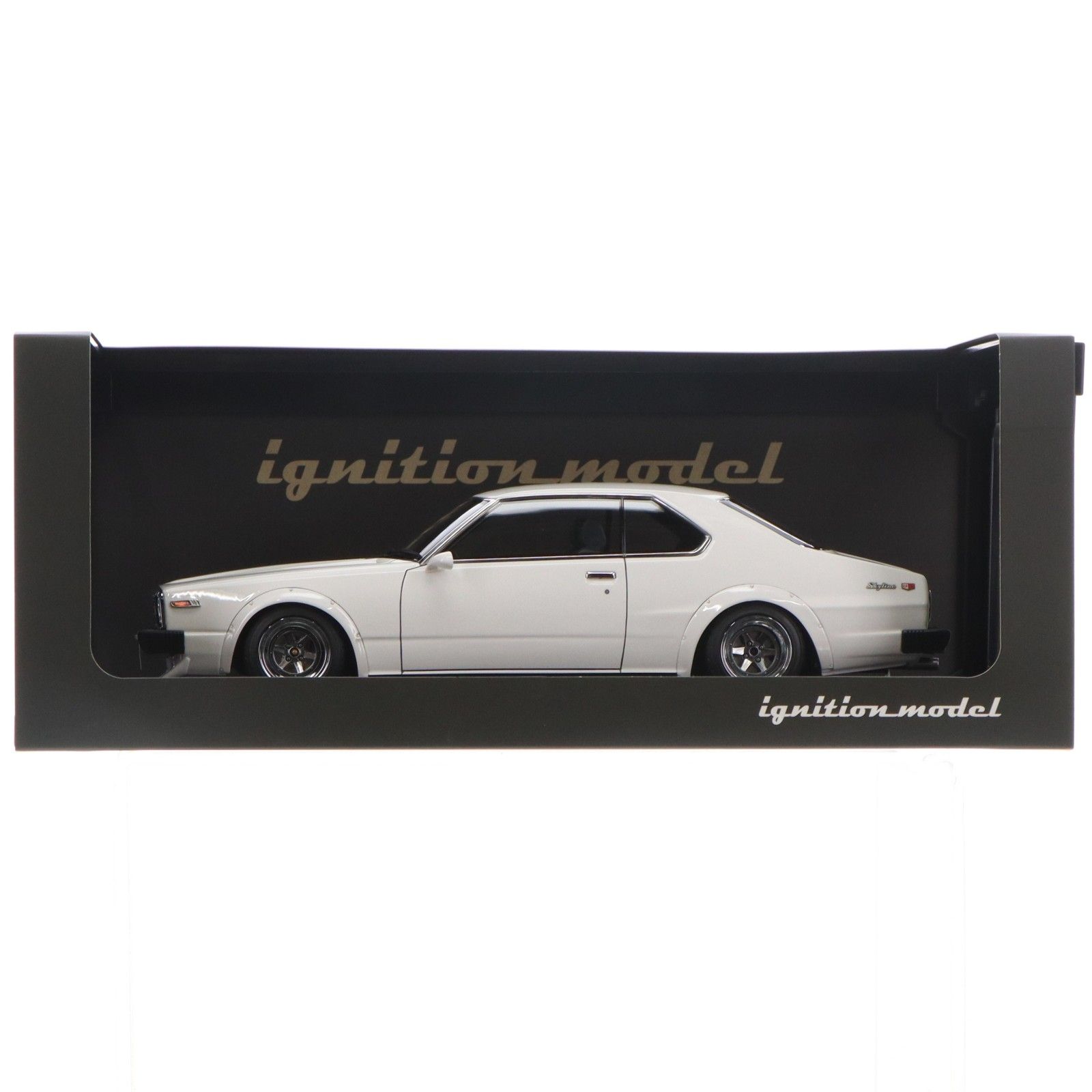 1/18 Nissan(ニッサン) Skyline(スカイライン) 2000 GT-ES C210