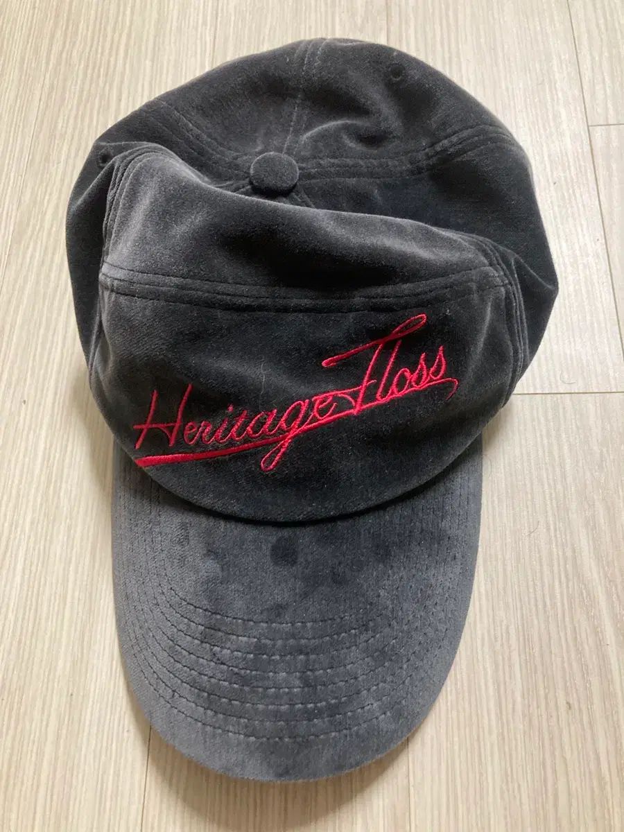 HERITAGE FLOSS ツアーベルベット ベースボールキャップ