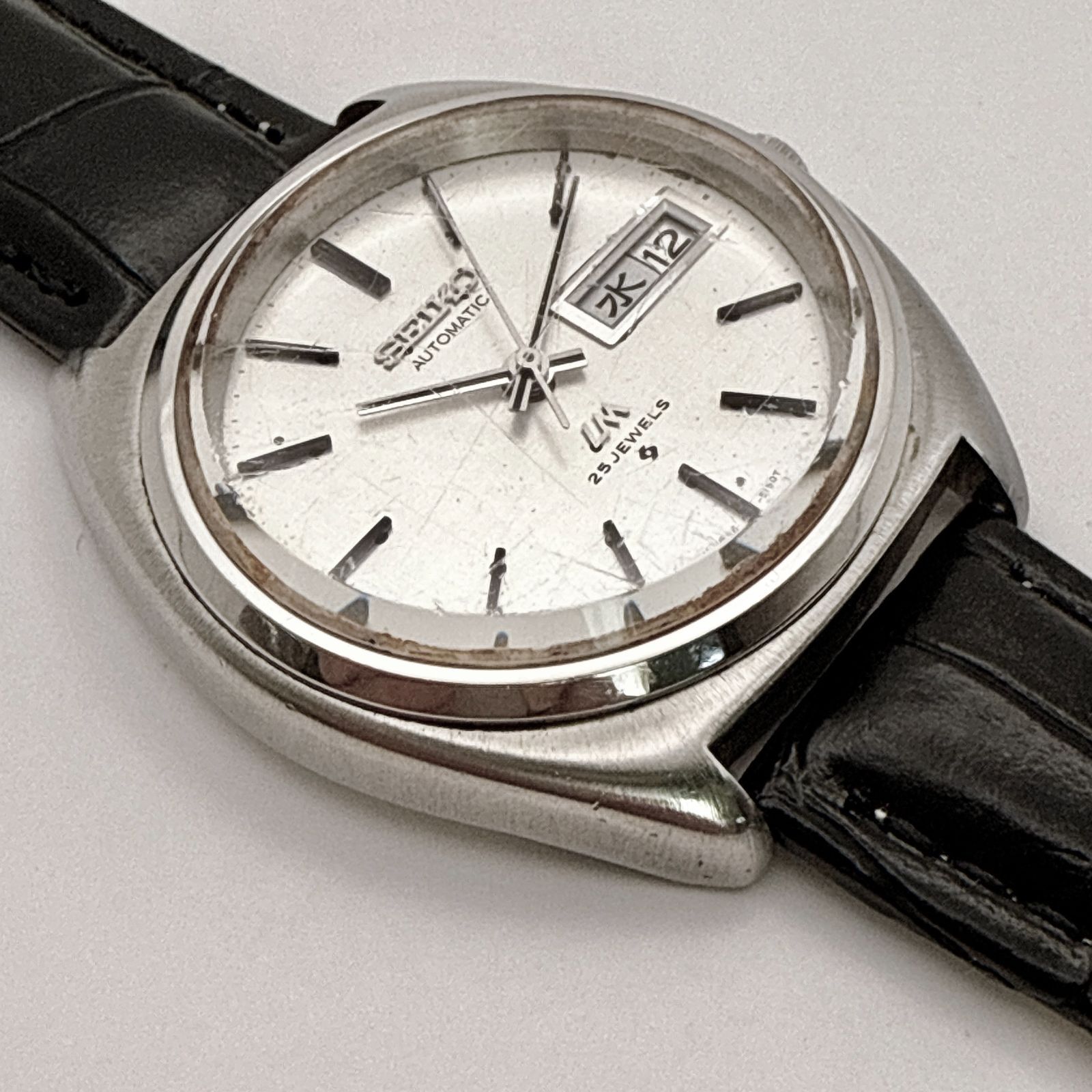 オーバルダイアル