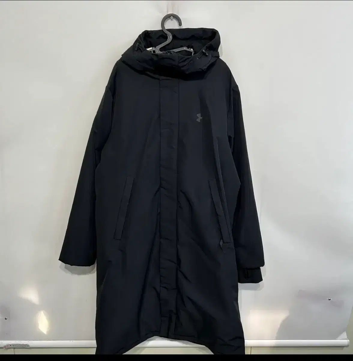UNDER ARMOUR アンダーアーマー ブラック ロング丈 ダウンジャケット フード