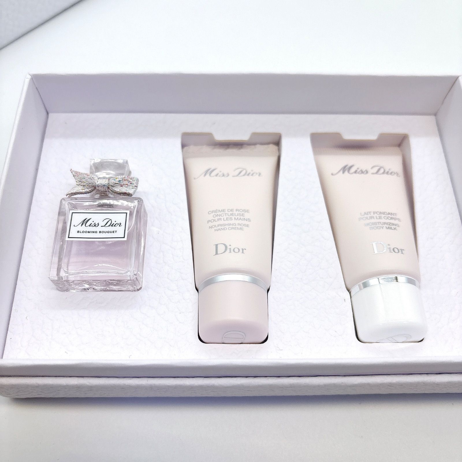 Dior クリスタル会員 バースデーギフト トラベルセット ディオール