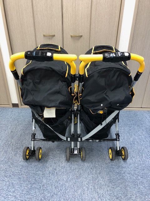 外出・移動用品 クリーニング済み レインカバー付き アップリカ 
