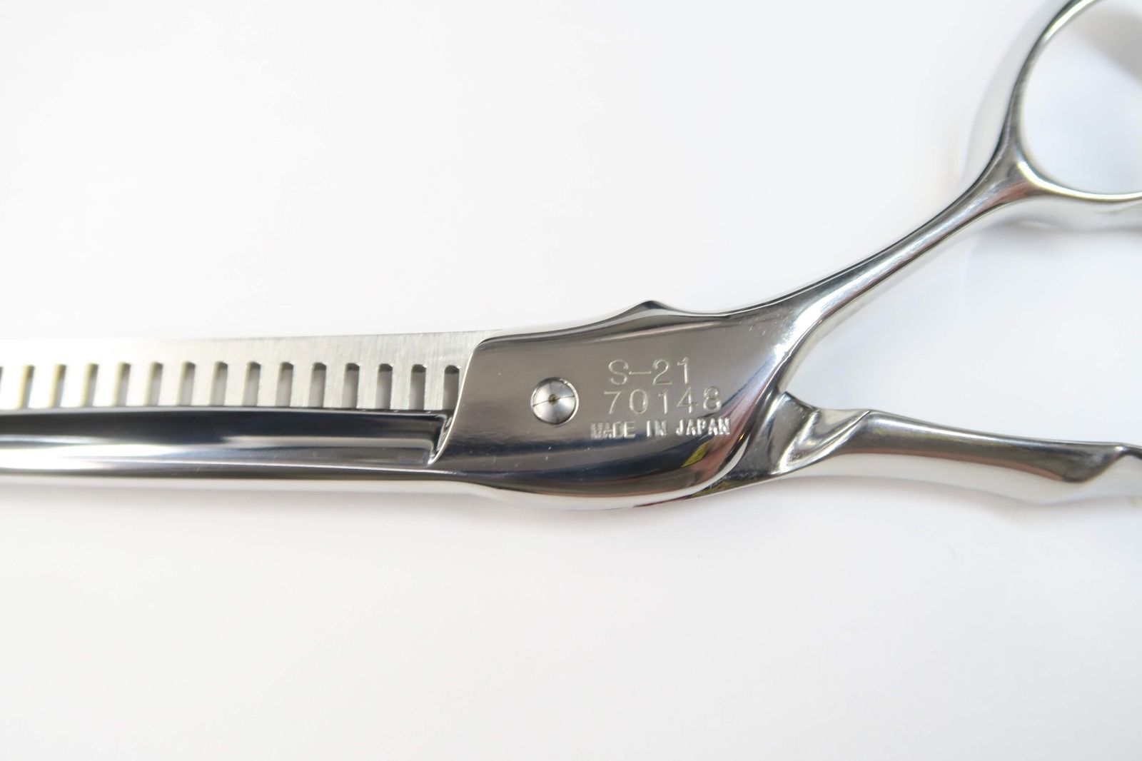 Cランク【光シザー HIKARI ヒカリ】 SEV COSMOS S-21 セニング 美容師