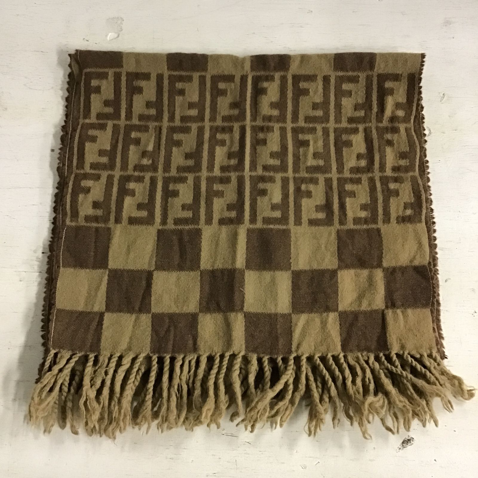 八戸85-5-20251124】FENDI マフラー ブラウン (60) - メルカリ