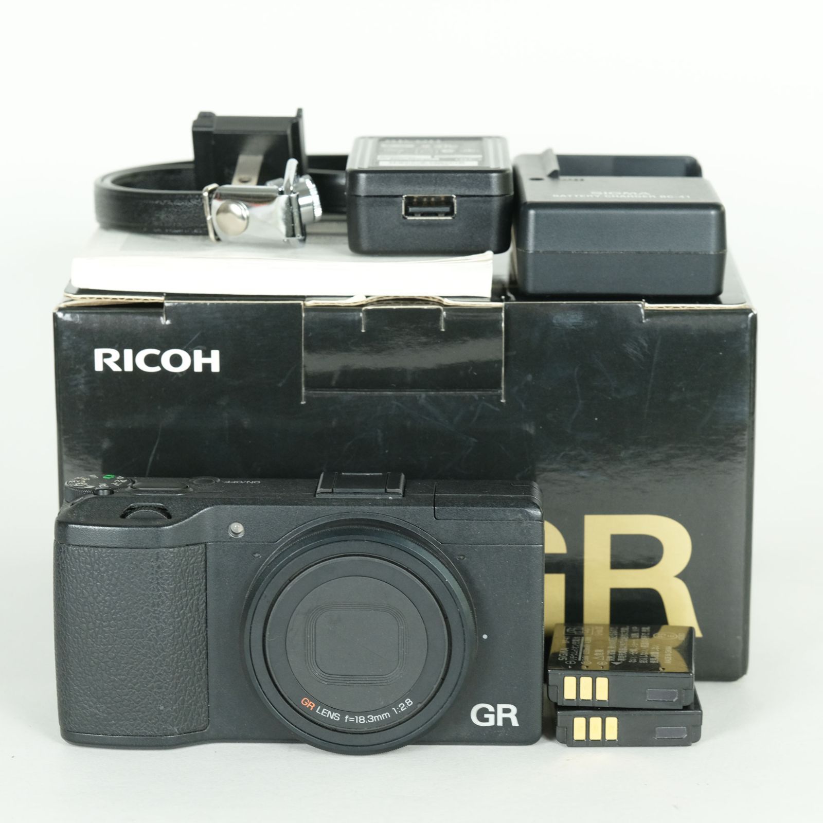 RICOH GR DIGITAL初代 元箱付+新品バッテリー2個付き 良品 | シャッター数2,263回｜バッテリー2個付] RICOH GR | コンパクト