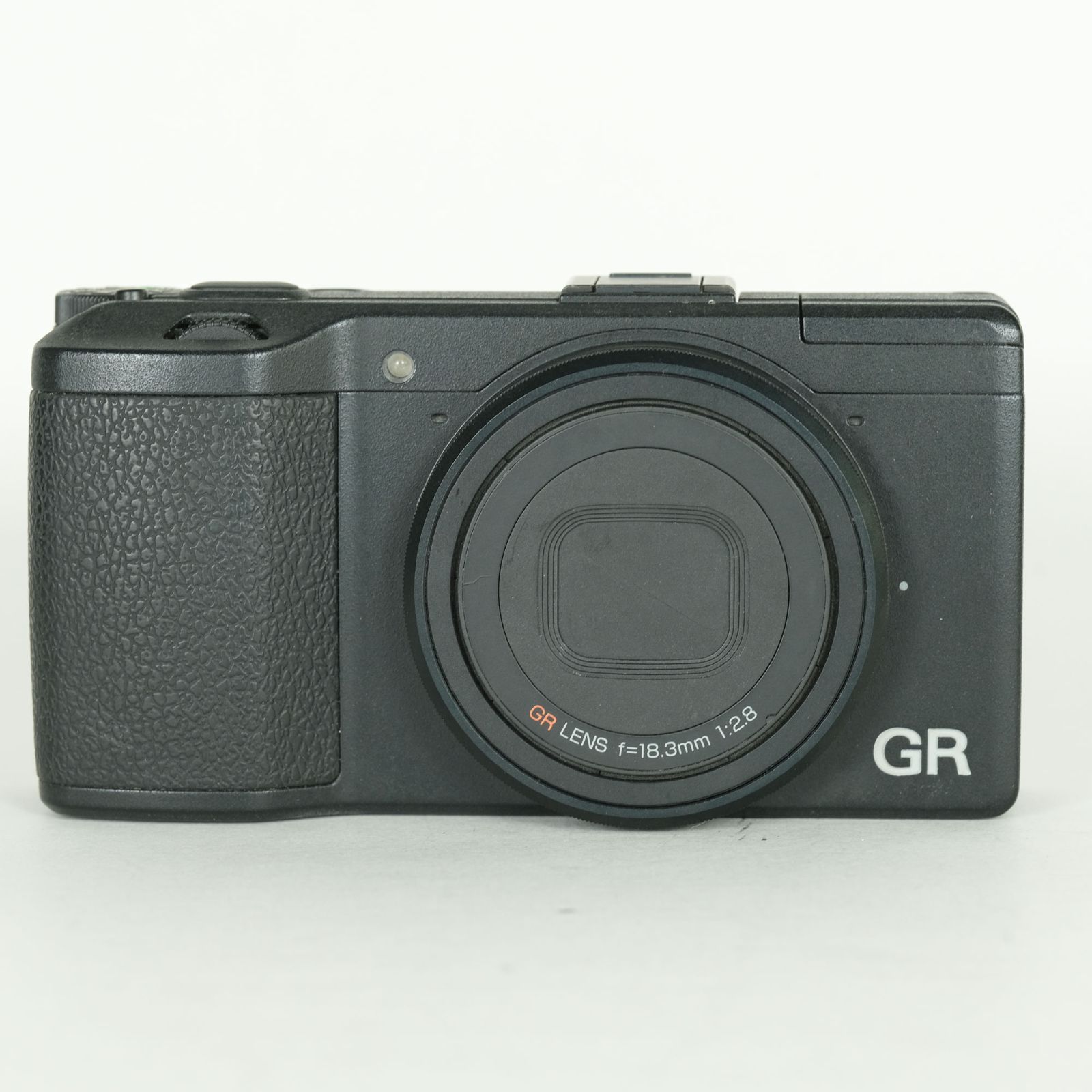 良品 | シャッター数2,263回｜バッテリー2個付] RICOH GR | コンパクト