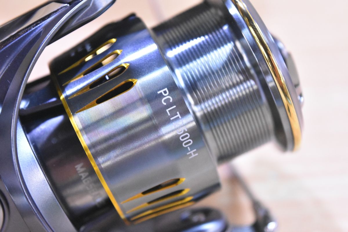 ダイワ 23 エアリティ PC LT 2500-H DAIWA AIRITY スピニングリール