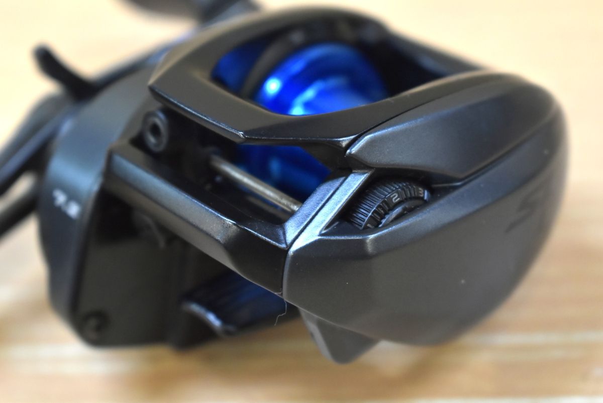 シマノ 20 SLX DC 70 HG 右 SHIMANO ベイトリール バス ブラックバス