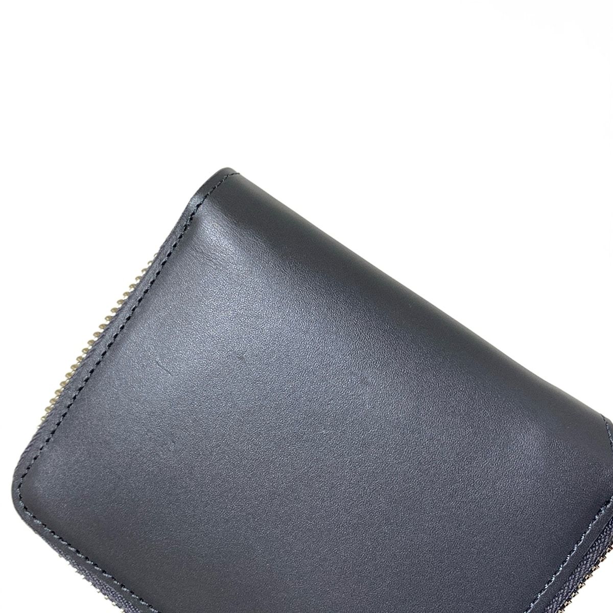 - ダークグレー×ピンク