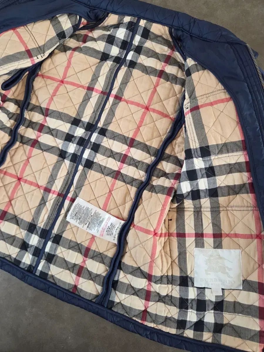 バーバリー キルティングジャケット