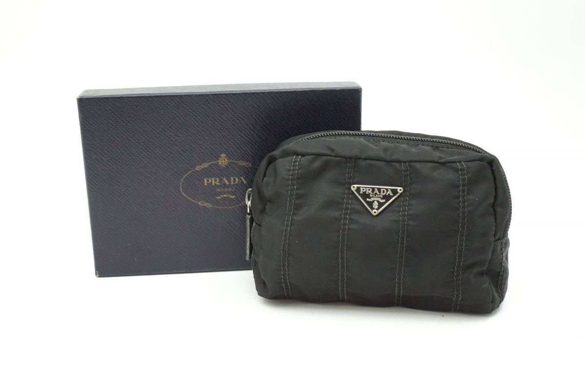 プラダ マルチポーチ 三角ロゴプレート 公式 ステッチ 小物入れ コスメ