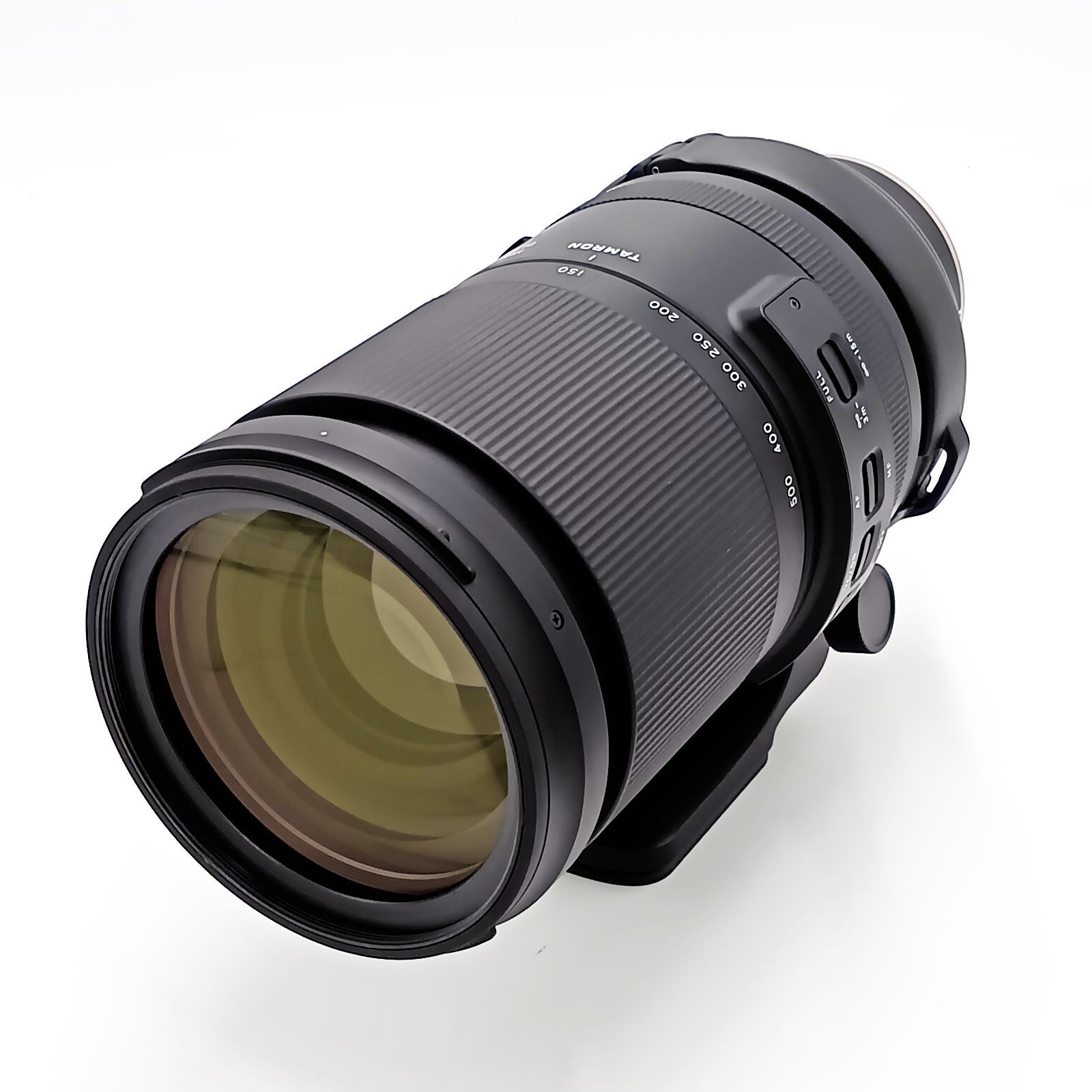 - TAMRON 150-500 mm F 5-6.7 Di III VC VXD Model A 057 ソニー E マウント用 Serial 042735