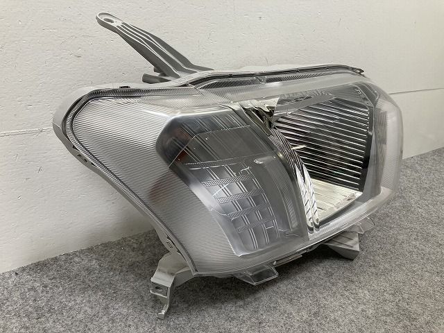 NSP160V/NCP165V 後期 プロボックス 左ヘッドライト左ライト 左側