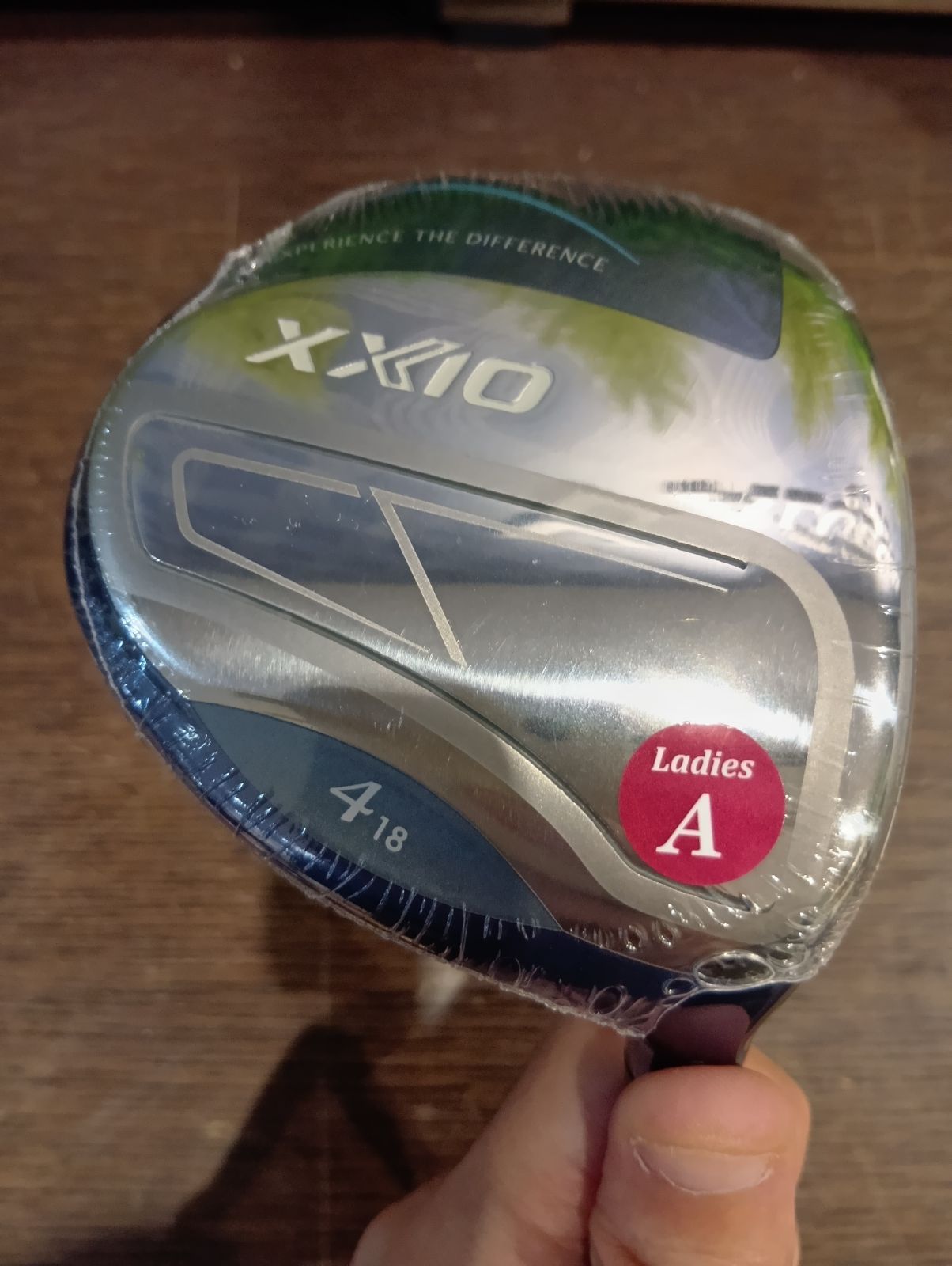 Fw XXIO 14 ＃4 A ゼクシオ レディース フェアウェイウッド ブルー 右用 MP 1400 L カーボンシャフト DUNLOP ゴルフクラブ 2026年モデル 日本