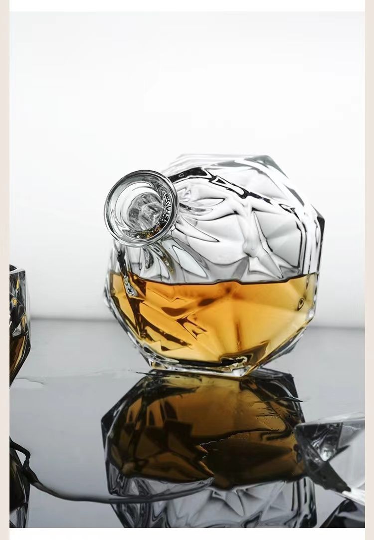 ウイスキーデカンタ クラシック 800ml 酒デキャンタ ヴィンテージ風