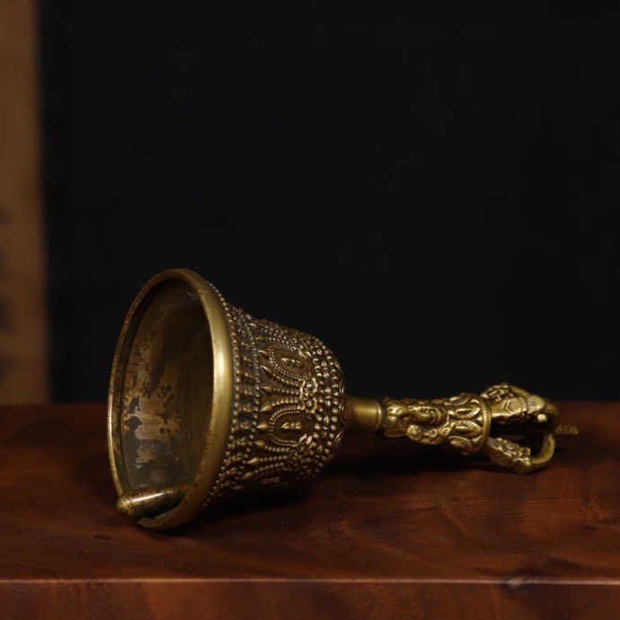 【修縁堂】真言宗 チベット密教 法器 五大明王金剛鈴 仏教法具 修縁堂】 チベット密教 金剛杵 真鍮製 五鈷杵 法器 法具 修縁堂