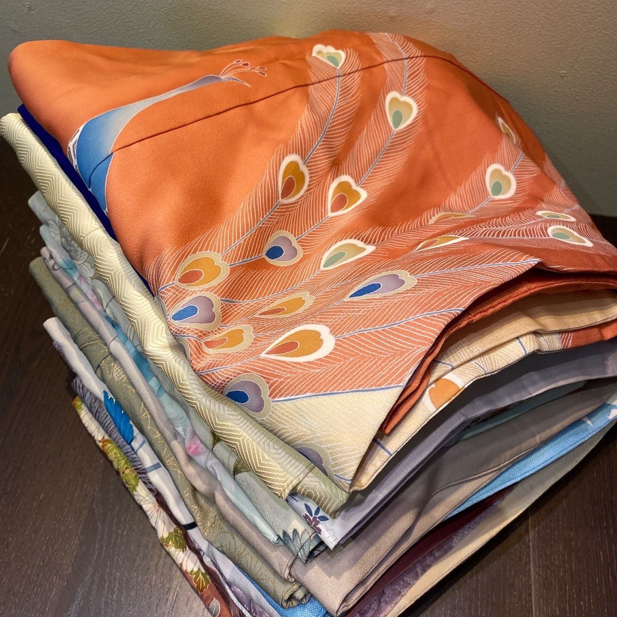 【着物まとめ売り】正絹訪問着10枚 着用可　リメイク素材　目立った汚れなし まとめ売り】正絹訪問着15枚 リメイク素材 ハンドメイド向け - メルカリ