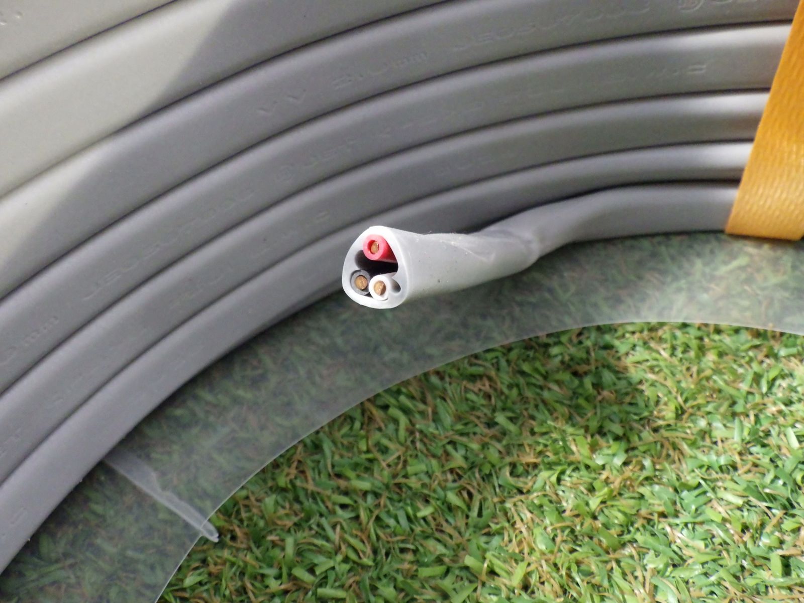  富士電線 VVFケーブル .0 100 m 灰色 製造 3芯 3 c 一部変形してます 店頭展示品 ♥ 電設資材 材料 資材