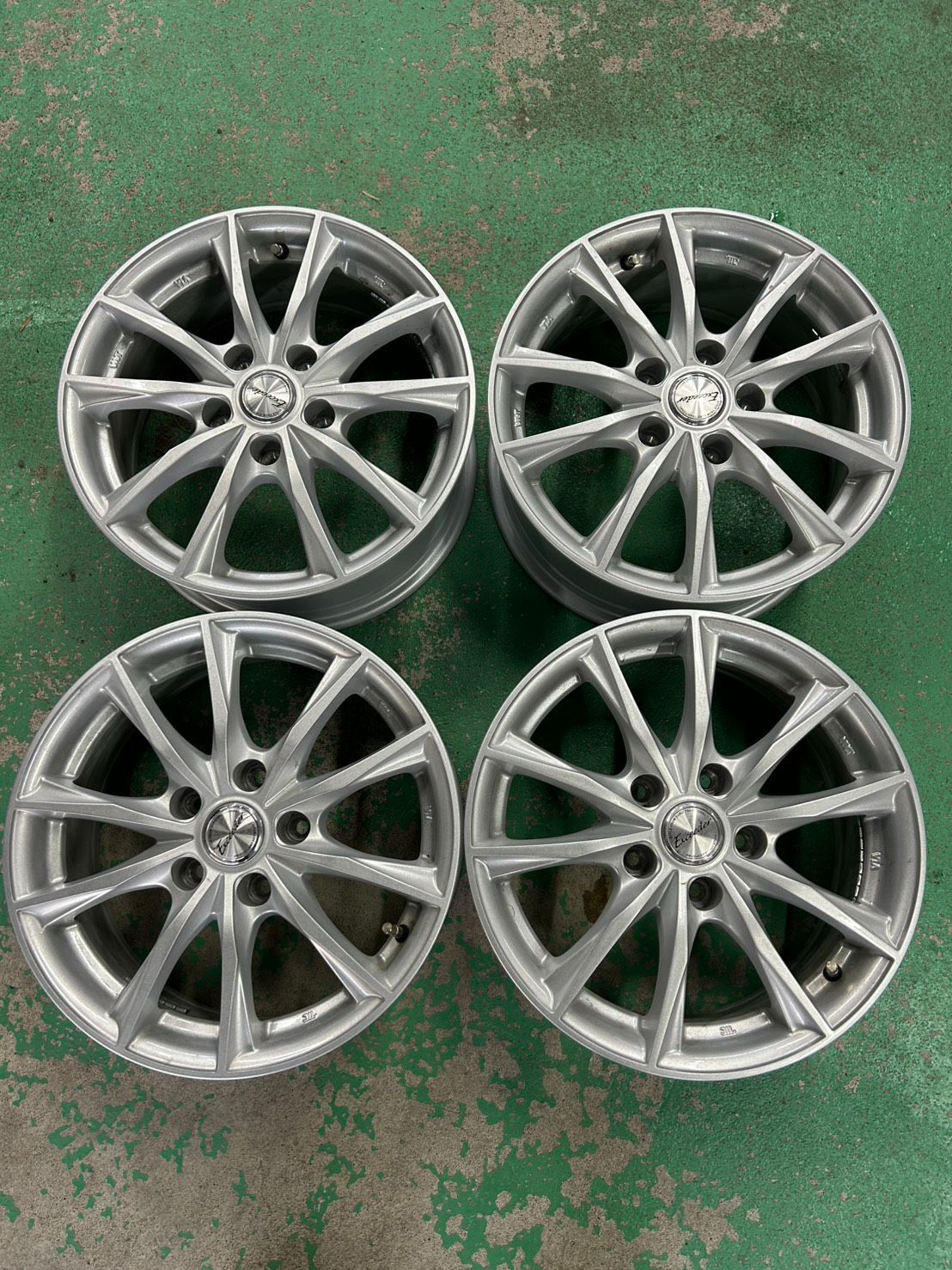 HOT STUFF Exceeder 16インチ 6 5 J 38 H 114 3 アルミホイール 4本