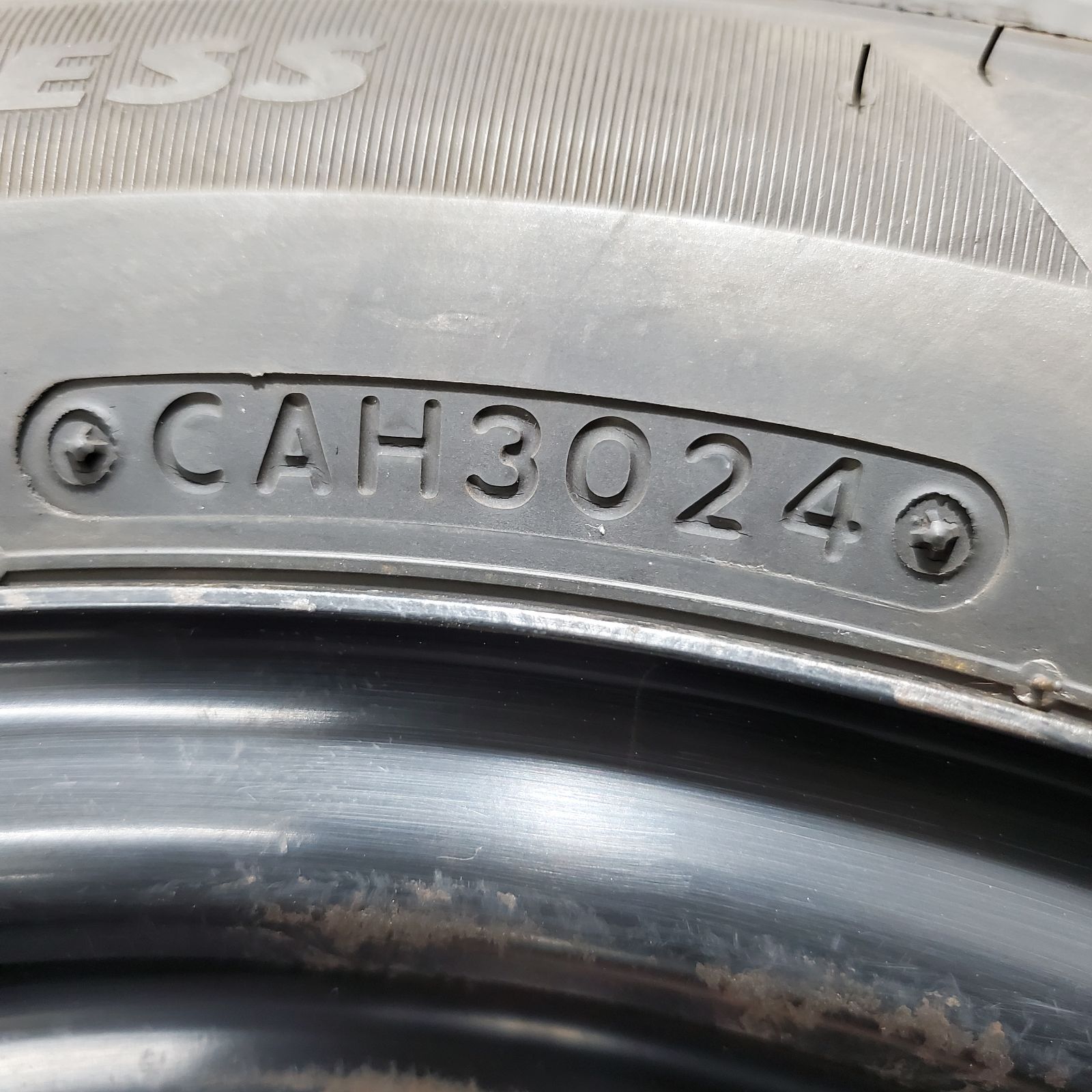 スタッドレスタイヤ