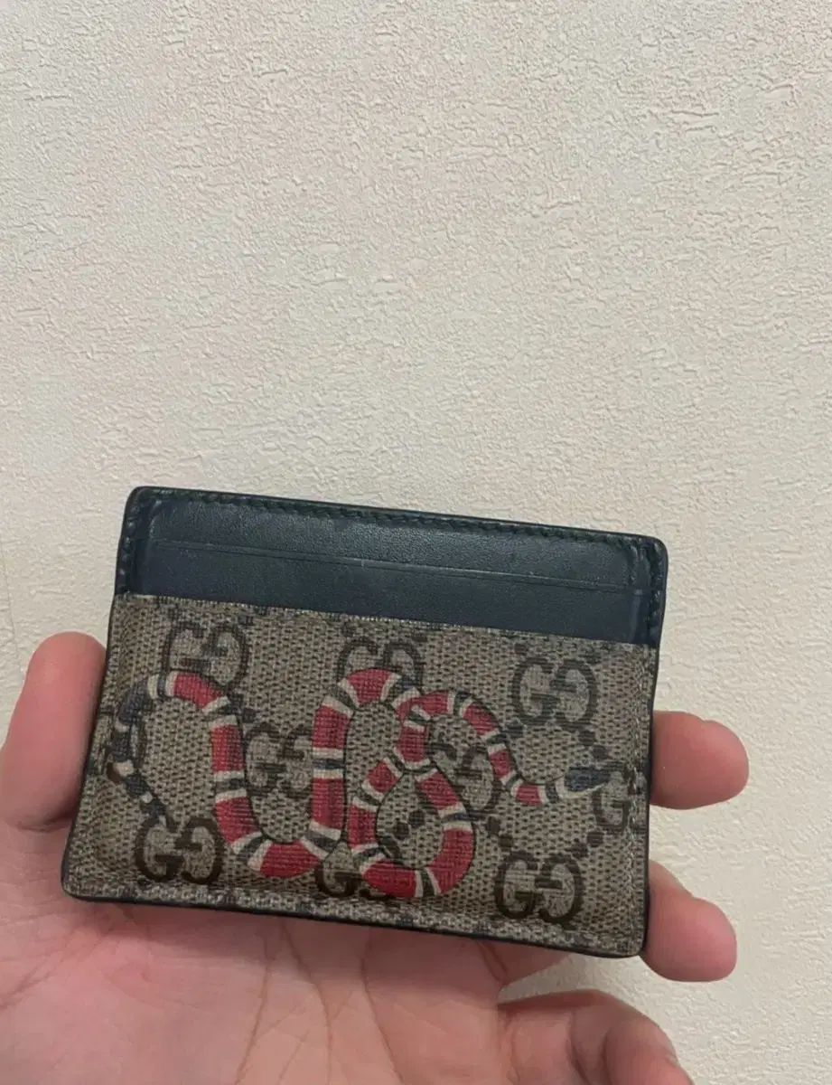 グッチ スネーク カードウォレット